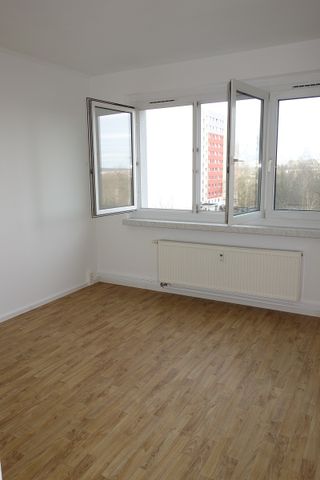 ***Wohlfühlgarantie-3-Rum-Whg. mit Balkon und Küche mit Fenster!!** - Photo 2