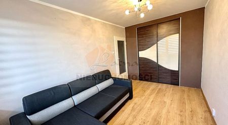 021MW N. Sącz ul. Partyzantów, 2-pokojowe mieszkanie na wynajem z możliwością doposażenia!, 36 m2, VIII p, piwnica. Cena: 1400 zł – zdjęcie 2
