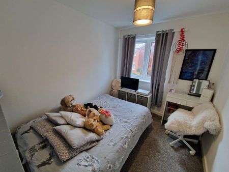 3 bedroom detached house to rent - Photo 4