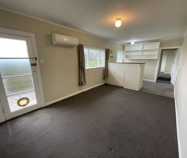 Cozy 1-Bedroom Flat in Melrose - Photo 6