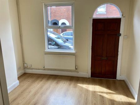 Lorne Street, Kidderminster - Photo 5