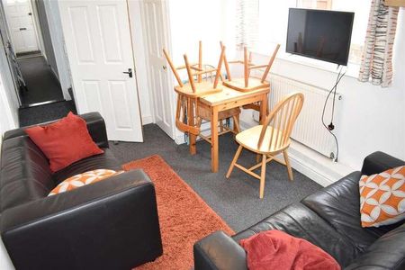 Harold Road, Southsea, PO4 - Photo 3