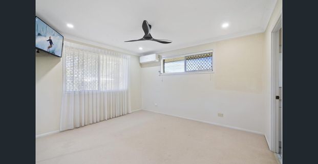 “Cleveland Gem – Perfect for Families & Entertaining” - Photo 1