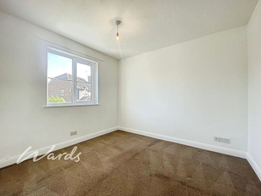 4 bedroom link detached house to rent - Photo 1