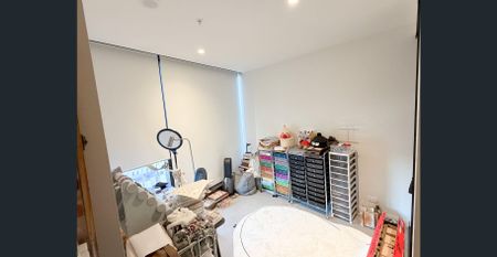 Luxury High-Floor 2 Bed Apartment with Panoramic City Views in Queens Place - Photo 2