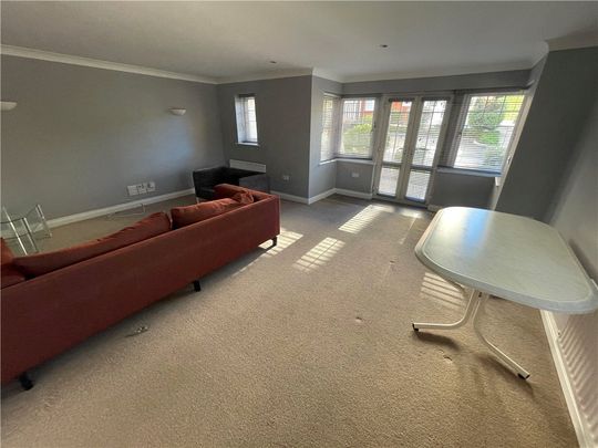 Brooklyn Road, Woking, Surrey, GU22 7SW - Photo 1