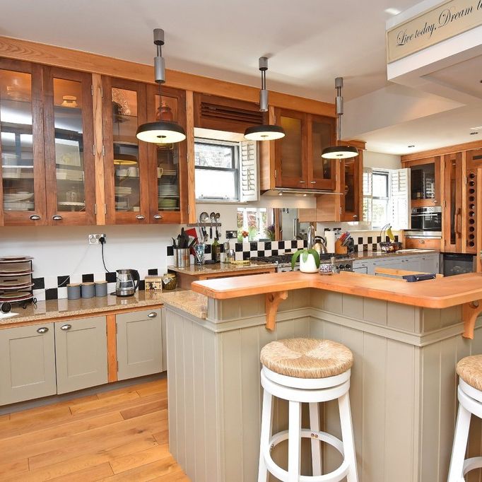 Hollins Mews, Harrogate, HG1 2HJ - Photo 1