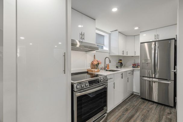 For Lease - 19 Sherry Lane Unit# B, South of Baseline to Knoxdale, Ontario - Photo 1