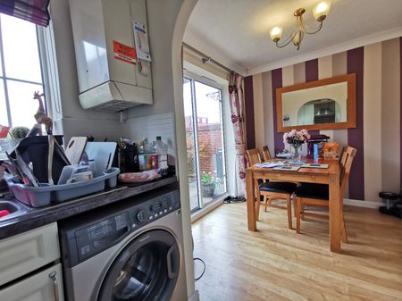 3 bedroom house to rent - Photo 3