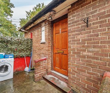 2 bedroom maisonette to rent - Photo 2