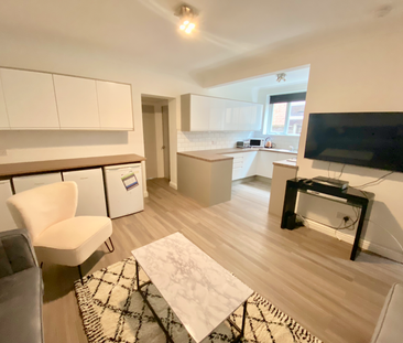 6 bedroom house to rent - Photo 1 | Rentumo