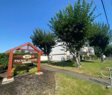 Pacific Manor | 169 South Moilliet Street, Parksville - Photo 1