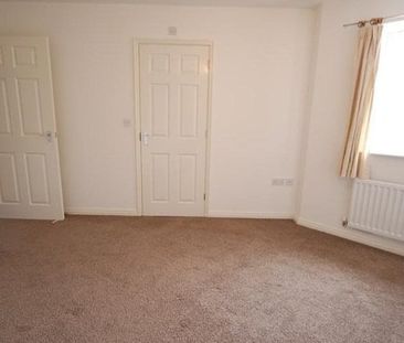 Tayberry Close, Red Lodge - Photo 3