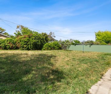 5 Nemarang Cres, Waramanga ACT 2611 - House For Rent | Domain - Photo 6