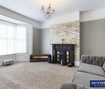 4 bedroom terraced house to rent - Photo 1