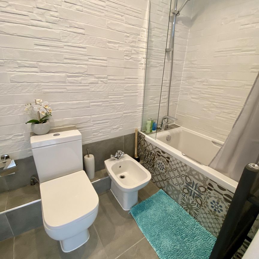 3 bed End of Terrace in Capstan Square , London, E14 3EU - Photo 1