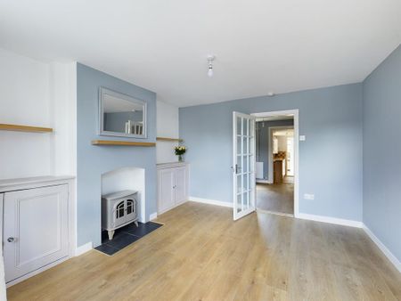 2 bedroom terraced house to rent - Photo 2