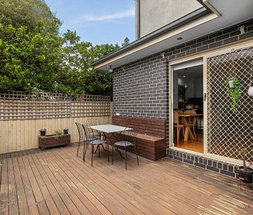 2A Kingsford Avenue, Coburg North VIC 3058 - Photo 2