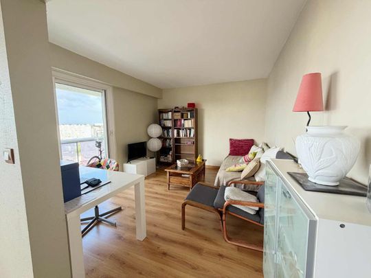 Location Appartement 4 pièces 82m² BORDEAUX 33300 - Photo 1