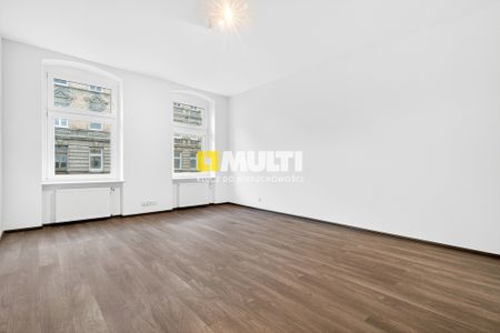 Duże mieszkanie w centrum! - Zdjęcie 2