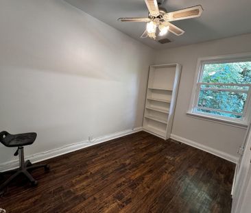 For Lease - 9961 Yonge Street, Richmond Hill, Ontario - Photo 4