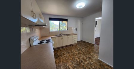 Handy Location Close to Everything - Photo 2