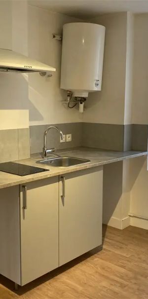 Location appartement 1 pièce - 20m² à Lisieux (14100) - Photo 1