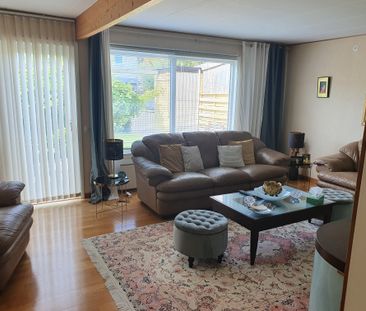 Pärt-antons gata, Västra Frölunda - Photo 1