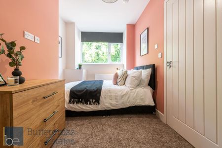 1 bedroom in a house share to rent - Photo 4