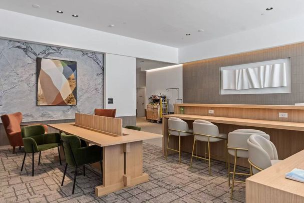 For Lease - 395 SQUARE ONE Drive Unit# 702, Mississauga, Ontario - Photo 1