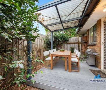 3/25 McBain Street, ALTONA, VIC - Photo 2