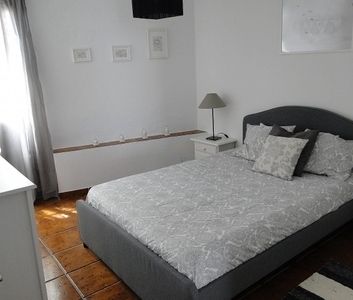 Large Detached Villa With Good Sized Gardens For Winter Rental In F... - Photo 4