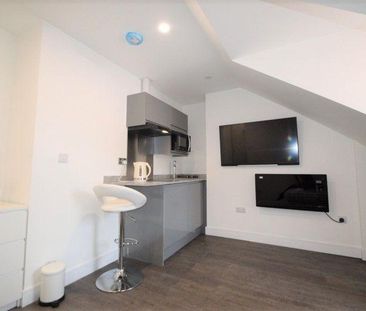 Studio to rent - Photo 6