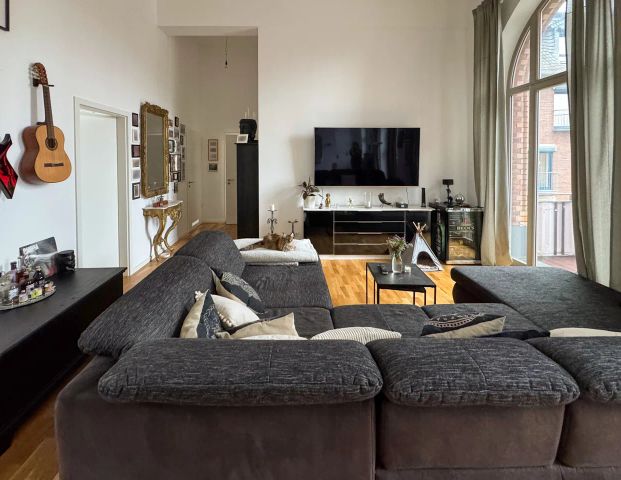 Elegantes Wohnen im Kloster - Gehobene 3 Zimmerwohnung mit zwei Balkonen und Blick in die Ferne! - Foto 1