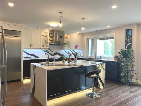 For Lease - 3234 Shoreline Drive Unit# A, Oakville, Ontario - Photo 3