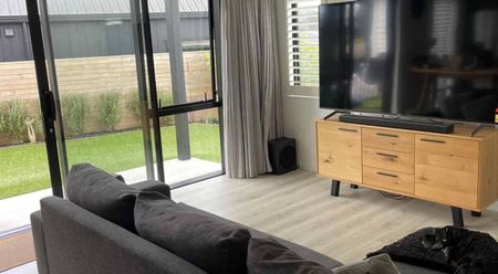 Small but perfectly formed... in Riverhead - Photo 2