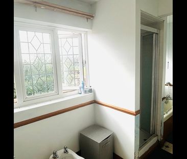 Room in a Shared House, Brixham Gardens, IG3 - Photo 4