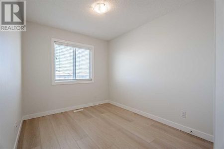 80 Cornerbrook Gate Northeast, Calgary - Photo 2