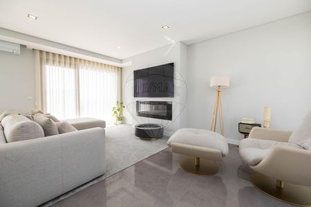 Moradia T4 em Lisboa - Photo 2