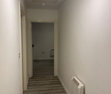 1 Bed Semi-Detached House, Grove House, M16 - Photo 1