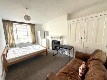 7 bedroom house to rent - Photo 4