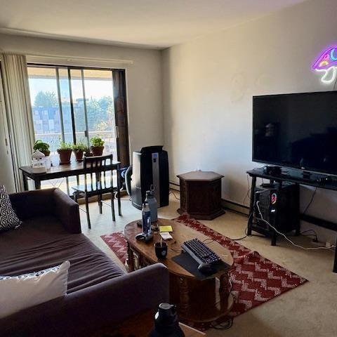 #305 45744 Spadina Avenue - Photo 1