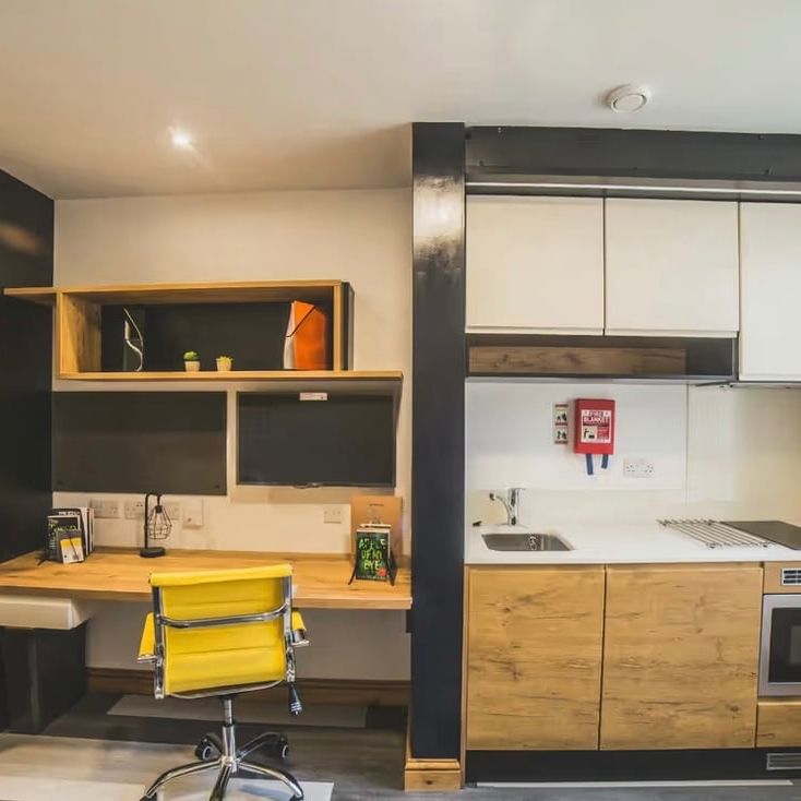 Room in a Shared Flat, Windsor Street, B7 - Photo 1