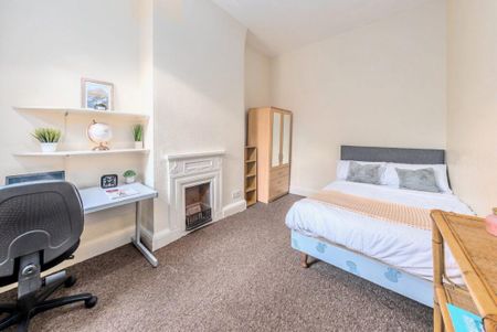 3 bedroom terraced house to rent - Photo 3