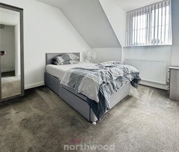 4 bedroom semi-detached house to rent - Photo 1