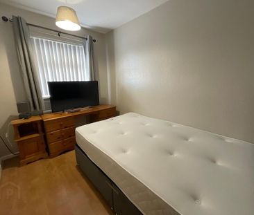 1 Crosby Street, Belfast, BT13 2HJ - Photo 4