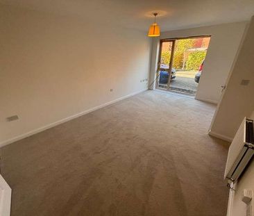 Californian Parade, Street, BA16 - Photo 1