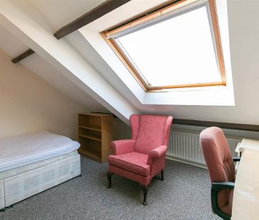 6 bedroom flat to rent - Photo 4