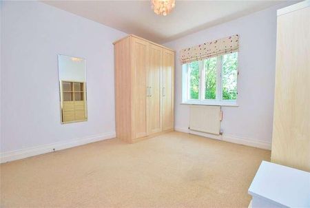 Princess Mary Close, Guildford, Surrey, GU2 - Photo 5