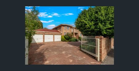 LIKE NO OTHER, LOOK NO FURTHER ! - Photo 3